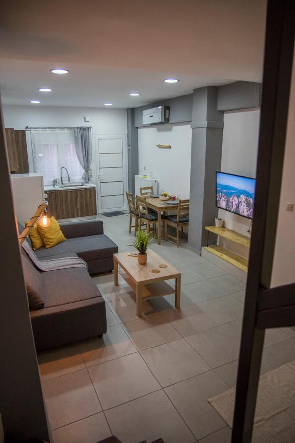 Billys House Apartment Trikala  Luaran gambar
